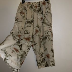 Vintage Hawaiian Print Short Pants